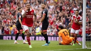 Gabriel Jesús festeja un gol frente al Sevilla en un encuentro amistoso. Foto: Marca
