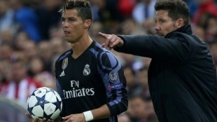 El Cholo Simeone y Cristiano Ronaldo. Foto: El Confidencial