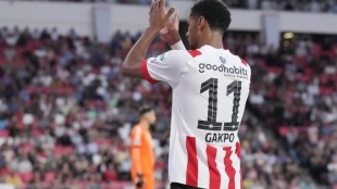 El neerlandés tiene claro su futuro, de momento. Foto: @PSV