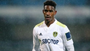 Junior Firpo, otra opción del Betis para sustituir a Álex Moreno