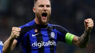 El Inter comienza a hartarse de la renovación de Skriniar