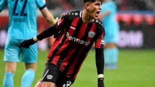 El Chelsea vuelve a la carga por Piero Hincapié