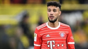 Mazraoui quiere irse del Bayern, tiene importantes pretendientes / Supersport