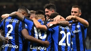 El Manchester United se mete en la carrera por una estrella del Inter