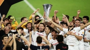 El Sevilla busca 60 millones con una doble salida en el mercado