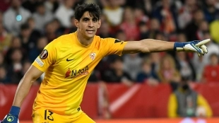 El portero a coste cero que quiere el Sevilla para reemplazar a Bono
