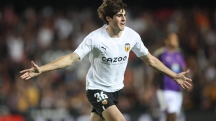 ¿Cuánto va a durar Javi Guerra en el Valencia de Peter Lim? / LevanteEMV