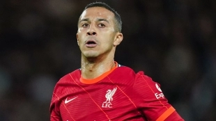 Thiago Alcántara presiona para irse del Liverpool / SkySports.com