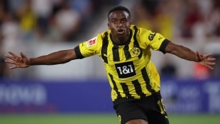 El Chelsea adelanta al Barcelona en la carrera por Moukoko