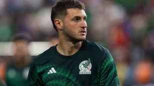 El grande de la Premier que quiere fichar a Santiago Giménez