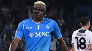 Los 2 delanteros que sigue el Napoli para reemplazar a Osimhen