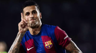 El Manchester City baja el precio de venta de Joao Cancelo