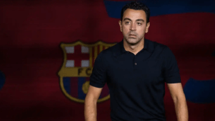 El nuevo central joven que está en la mira del FC Barcelona