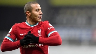 Los dos clubes italianos que quieren fichar a Thiago Alcántara / Liverpoolfc
