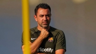 El ridículo de Xavi con su falta de autocrítica en el Barcelona