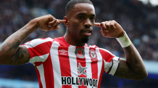 Brentford lucha por retener a Ivan Toney ante el interés de Arsenal y Chelsea
