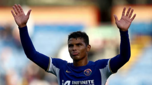 El central de 100 millones que quiere el Chelsea para reemplazar a Thiago Silva