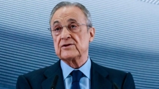 Florentino lo tiene en la mira: El Real Madrid se fija en un "9" de la Premier