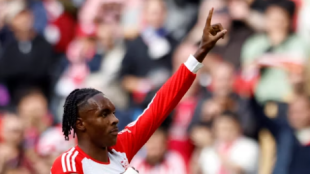 Arsenal y Manchester United se pelean por el fichaje de Mathys Tel