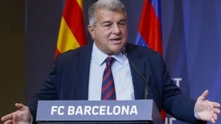 El nuevo central joven que está en la mira del FC Barcelona