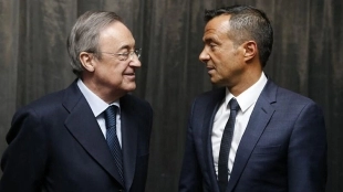 Jorge Mendes ofrece al Real Madrid a un objetivo del Barcelona / Marca.com