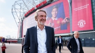 Fabrizio Romano desvela la primera salida BOMBA del Manchester United / Sport
