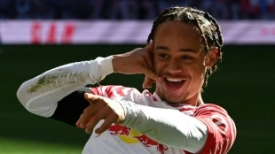 Xavi Simons se le escapa al Barcelona, un grande lo persigue / Besoccer