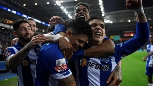 Chelsea y City se pelean por un crack del Porto