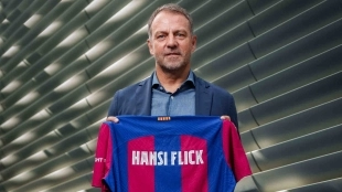 Los 3 fichajes que quiere Flick para el FC Barcelona