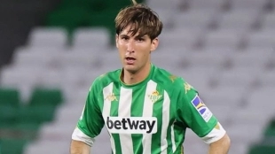 La oferta inglesa al Betis para hacer caja con Juan Miranda