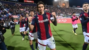 El Bologna quiere a Lenglet, central del Barcelona, como sustituto de Calafiori / Bolognafc.com