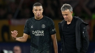 El PSG va a por Kvaratskhelia y Osimhen con una oferta de 200 kilos al Nápoles / RPCTV