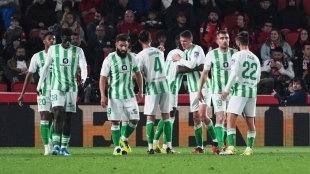 OFICIAL: El Betis confirma sus dos primeras salidas