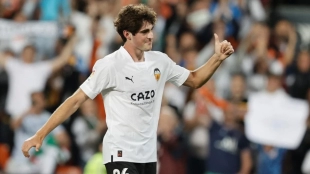 Javi Guerra, centrocampista de 21 años del Valencia que podría poner rumbo a la Real Sociedad