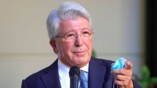 Enrique Cerezo, Presidente del Atlético de Madrid, tiene que dar salida a Vermeeren.