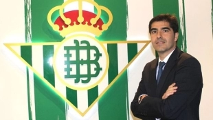 Ángel Haro, Presidente del Real Betis, quiere el fichaje de Natan