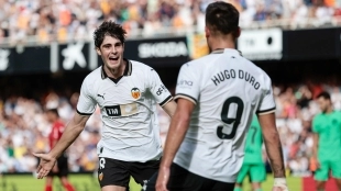 Valencia sidelines Javi Guerra amid possible sale / Elmundo.es