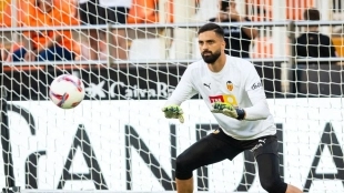 Mamardashvili ficha por el Liverpool, pero seguirá cedido en el Valencia / Lasprovincias.es