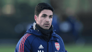 <p>Mikel Arteta, manager of Arsenal, wants to sign Viktor Gyökeres</p>