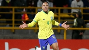 Vitor Roque will be Barcelona's main source of income / Sport