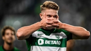 <p>Viktor Gyökeres, starting forward of Sporting Lisbon</p>