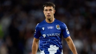 <p>BOMBSHELL: Real Madrid joins the bidding for Martín Zubimendi</p>