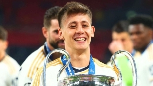 <p>Real Madrid has an offer for Arda Güler from Fenerbahçe / Goal.com</p>