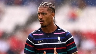 Los 3 clubes de la Premier League que van por el fichaje de Loïc Badé