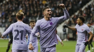 Ferran Torres celebrates a goal with Barcelona