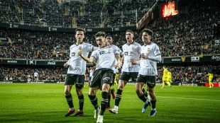 Valencia is going after Paco Alcácer in January / Valencia Capital Radio