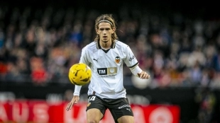 Yarek Gasiorowski, central de 19 años que pertenece al Valencia CF