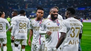 El Liverpool sigue insistiendo en una joya del Olympique de Lyon | 2Playbook