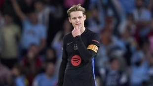 The future of De Jong at Barcelona hangs by a thread / Transfermarkt