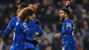 Chelsea wants to sign a top striker in the summer: They are considering 2 options.